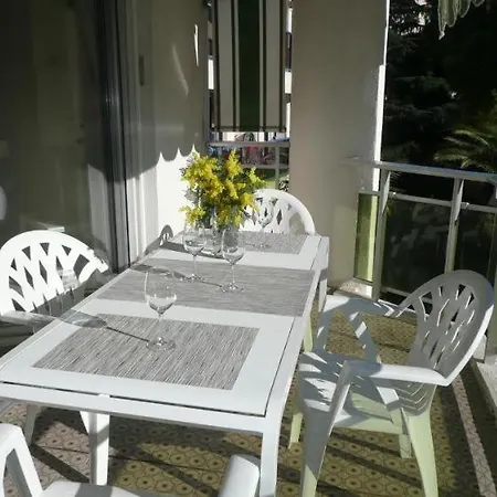 Lägenhet Sleeps 3 Wifi Cannes